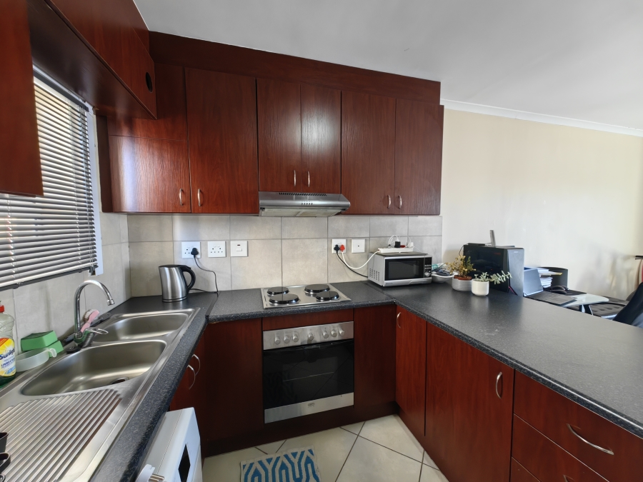 2 Bedroom Property for Sale in Buh Rein Estate Western Cape